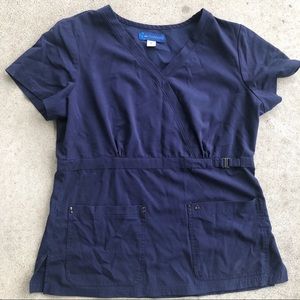 Koi Sapphire 267 Sherri Top // medium